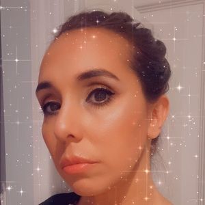 Meet your Posher, Monica